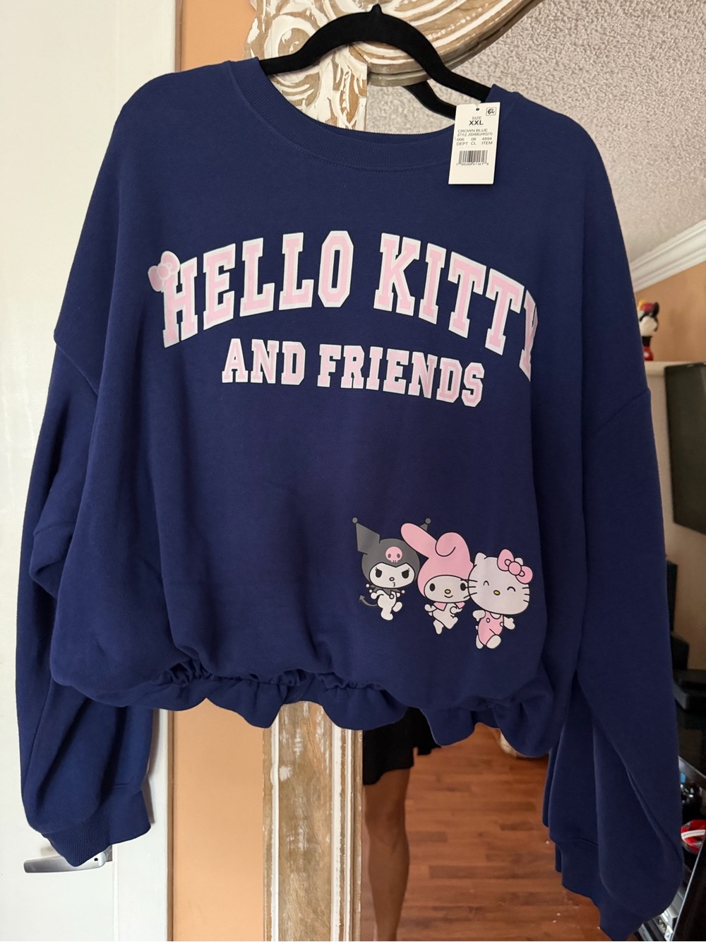 NWT Hello Kitty & Friends Pullover Sweatshirt with Elastic Crunch Waist